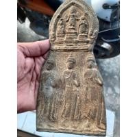 ราคา พระตรีกาย พิมพ์พิเศษ ขนาดบูชา เนื้อชิน ราวปีพ ศ 1800 กรุวัดพระศรีมหาธาตุลพบุรี หายากมาก a3 (42565098636)