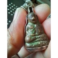 ราคา หลวงพ่อเงินเก่า ปีลึกมาก ยุบยับย่น สนิมแดงเขียวมาครบ พระเคยลงรักเก่ามา เลี่ยมเงินเก่า ชอบมากครับองค์นี้ e3 (27975390805)