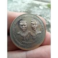 ราคา เหรียญ 2 จักรพรรดิ์ พระเอกาทศรถ พระนเรศวรมหาราช รุ่นสร้างอนุสาวรีย์ กองทัพภาคที่ 3 จัดสร้าง sp 5 (44259961424)