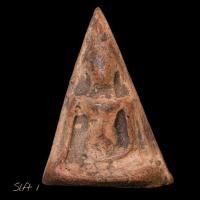 ราคา พระนางพญา พิมพ์เข่าโค้ง กรุวัดนางพญา พิษณุโลก เนื้อดินสีอรุณ สภาพสวยสมบูรณ์ slft 1 (43576079017)