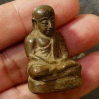 ราคา หลวงพ่อเงิน หน้าตัก 1 นิ้ว อุดเทียนชนวน พระเก่าอายุ 100 ปี ไม่ทราบที่ คาดว่าเป็นวัดขวาง พิจารณาตามรูป sp9 (42072126642)