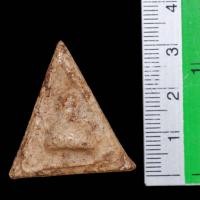 ราคา พระปิดตา พิมพ์สามเหลี่ยม ปี2460 เนื้อผงพุทธคุณ หลวงปู่ภูวัดอินทร์ sp3 (40757312272)