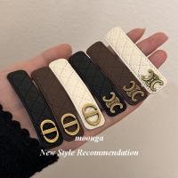 ราคา Moouga กิ๊บติดผมหน้าม้า พิมพ์ลายตัวอักษร ระดับไฮเอนด์ เรียบง่าย สไตล์ใหม่ (21783758015)