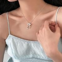 ราคา ส925 สร้อยคอผีเสื้อมุกเงินแท้ (54400192971)