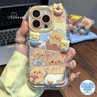 ราคา เคสไอโฟน 15 สำหรับ IPhone 15 16 13 11 14 12 Pro Max 16 15 14 Plus XR X XS Max เคสตุ๊กตาหมี 3 มิติ สีเหลืองน่ารัก สีครีม (40762292154)