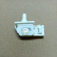 ราคา 900232 สวิตช์ ชาร์ป สวิตช์ ตู้เย็น 2ประตู 3ขา BC8304 (5984343930)