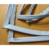 ราคา 900438 ขอบยางตู้เย็น รุ่น RS20N 17 9คิว ไซต์บายไซต์ ราคาต่อเส้น รบกวนแจ้ง บานซาย หรือ ขวา (13941143806)