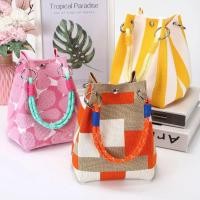 ราคา COD กระเป๋าทรงถังสานสไตล์เกาหลี กระดุมแม่เหล็ก จุของได้เยอะ พกพาสะดวก น้ำหนักเบา ถือได้ กระเป๋าถือผู้หญิง FortuneKey Beautifulu th (43868519641)