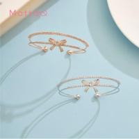ราคา Motta Pearl Ribbon Bangle กำไลข้อมือชุบทองคำขาว 2 เลเยอร์ มาพร้อมกับโบว์สุดน่ารัก (43513892960)