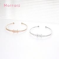 ราคา Motta Bangle กำไลข้อมือชุบทองคำขาว ดอกไม้คู่สุดคิวท์ (41913898520)