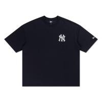 ราคา New Era เสื้อยืดแขนสั้นรุ่น New York Yankees Patchwork Graphic Black Oversized Short Sleeve Tee (46100604564)
