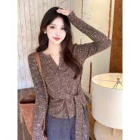 ราคา เสื้อยืดแขนยาวคอวีผูกเอวสำหรับผู้หญิง เหมาะสำหรับฤดูใบไม้ร่วง 250922 (41920547959)