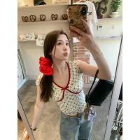 ราคา ฤดูร้อนผู้หญิงคอวีไหล่ดอกไม้ลูกไม้สลิมฟิตเสื้อยืดด้านบน 250306 (28228627023)