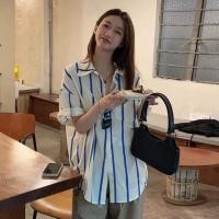 ราคา เสื้อเชิ้ตแขนสั้น คอปกโปโล ความยาวปานกลาง ทรงหลวม ลายทาง สีคอนทราสต์ แฟชั่นฤดูร้อน (17979824075)