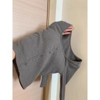 ราคา เสื้อยืดแขนยาวอเนกประสงค์คอเหลี่ยมสีทึบสําหรับผู้หญิงฤดูใบไม้ร่วง 250905 (43917595942)