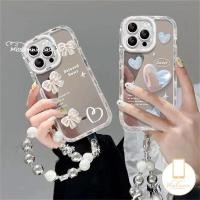 ราคา Sparkle Loving Heart Romance Pearl Bowknot Casing สําหรับ IPhone 11 16 15 14 13 12 Pro Max 7Plus XR XS Max X 15 7 8 Plus English Tag Make Up Mirror Puff Luxury สร้อยข้อมือกรณี (24372091314)