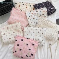 ราคา 20ops กระเป๋าเครื่องสำอางลายการ์ตูนนูน กระเป๋าเครื่องสำอางผู้หญิง กระเป๋าเก็บผลิตภัณฑ์ดูแลผิว ความจุขนาดใหญ่ กระเป๋าจัดระเบียบเครื่องสำอางแบบพกพาสำหรับการเดินทาง TH (41874406328)