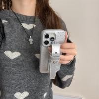 ราคา ปลอก เข้ากันได้กับ ไอโฟน 14 13 12 มือโปร สูงสุด 15 16 มือโปร สูงสุด 15โปรแม็กซ์ แฟชั่นสายรัดข้อมือหนังเหลวเคสโทรศัพท์ที่ใส่ปกกับเข็มขัดหัวเข็มขัดสายมื (29910674194)