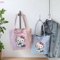 ราคา Sanrio Hello Kitty ลายสก๊อต กระเป๋า tote ขนาดใหญ่ เหมาะสำหรับนักเรียนและเป็นของขวัญยอดนิยม (57401103970)