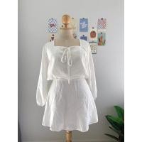 ราคา ชุดเซ็ทเสื้อโบว์หน้า กระโปรง chubby Supi (20991655969)