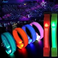 ราคา สายรัดข้อมือ LED พร้อมไฟเรืองแสง แฟชั่นสำหรับงานปาร์ตี้กลางคืน (49301600758)