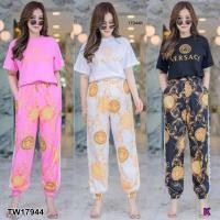 ราคา TW17944 Set สาวอวบ 2 ชิ้น เสื้อยืดคอกลม สกรีนลาย กางเกงขายาวลาย (19549059892)