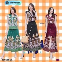 ราคา TW18558 set 2 ชิ้น เสื้อคอวีรูดย่นผูกโบว์ที่หัวไหล่ลายไทย กระโปรงยาวลายไทย (17494458503)