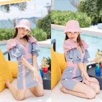 ราคา TW13486 เดรสสั้น แขนพอง ทรงคอวี ตัดต่อผ้าทูโทน ติดดอกไม้ (7557705632)