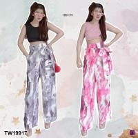 ราคา TW19917 Set 2 ชิ้น เสื้อครอปแขนกุด กางเกงขายาวลายกราฟฟิก มีสายผูกเอว (3035214362)