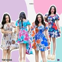 ราคา TW18908 เดรสคอเหลี่ยมแขนตุ๊กตา กระเป๋าผ้า ลายดอกไม้ (18687523357)