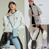 ราคา TW20254 กระเป๋าสะพายข้าง งานปักลาย ป้ายห้อย (25707080691)
