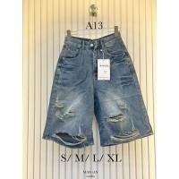 ราคา MAYGAN A13 กางเกงยีนส์เมแกน ขาสั้น 5 ส่วน เอวสูง ขาดรุ่ย สีฟอก มีสไตล์ แมทช์ง่าย (24245574040)