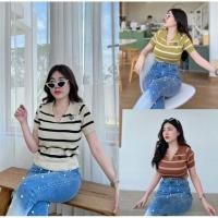 ราคา เสื้อครอปทรงโปโลคอวีแขนสั้น รุ่น ลิลลี่ เรียบแต่งทอลายคาดเส้นตัดสี (25188046546)