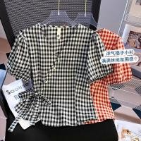 ราคา สไตล์เกาหลีผู้หญิงสุภาพสตรีเอวบางโวลต์คอลายสก๊อตพัฟเสื้อแขนสั้นเสื้อ (24145358057)