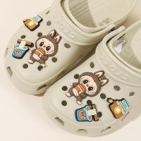 ราคา jibbitz จิบบิท จิ๊บบิท crocs รองเท้าหัวเข็มขัด Labubu ทำจาก PVC และยางนุ่ม พร้อมดอกไม้ที่สามารถถอดออกได้ สำหรับงานDIYและตกแต่ง (52200097770)