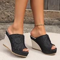 ราคา สไตล์ใหม่ 2025 รองเท้าส้นเตารีดผู้หญิงพื้นหนาปากปลารองเท้าแตะผู้หญิงขนาดพิเศษ 43 (40710344204)