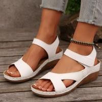 ราคา พร้อมสต็อก 2025 ผู้หญิงสไตล์ใหม่รองเท้าลิ่มรองเท้าแตะแฟชั่นขนาดบวก43 (27027088107)