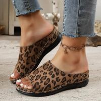 ราคา พร้อมสต็อกรองเท้าแตะส้นเตารีดผู้หญิง2025รองเท้าชายหาดสไตล์ใหม่ขนาดบวก43 (40173239592)