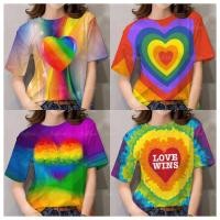 ราคา เสื้อยืดสำหรับผู้หญิง พิมพ์ลายหัวใจ 3D สีรุ้ง ระบายอากาศได้ดี เสื้อลำลองทรงหลวม (43969648999)