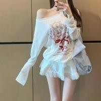 ราคา เสื้อยืดเปิดไหล่สำหรับผู้หญิง ทรงหลวม สไตล์อเมริกัน พิมพ์ลายสวยงาม (26842597174)