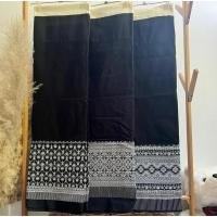 ราคา ผ้าซิ่นตีนจกสีดำ ผ้าฝ้ายทอมือ (57100166545)