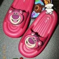 ราคา ฉี่เตียว ฤดูร้อนใหม่รองเท้าแตะหมีสตรอเบอร์รี่บ้านสบายหนา พื้นรองเท้า รองเท้าแตะห้องน้ํารองเท้าแตะ (26826402832)