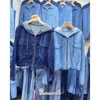 ราคา เสื้อคลุมฮู้ดดี้ยีนส์รุ่นใหม่ ซิปหน้า กระเป๋าหน้าใช้ได้จริง ผ้ายีนส์นุ่มอย่างดีค่ะ ทรงน่ารัก (20926667051)