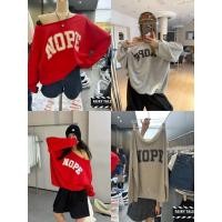 ราคา ? ? ? ? ? ? ? ? ? ? ? ? ? ? ? ? ? เสื้อแขนยาวทรงoversizeไหล่ปาด งานสไตล์เกาหลี งานนำเข้า ผ้าดี ใส่สวย พิมพ์ลายอย่างดี (43324963818)