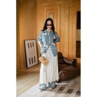 ราคา เชิ้ตยีนส์แขนยาวผ้าพื้นปกทูโทน เข็มกลัดโบว์ (42557410059)