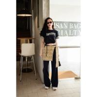 ราคา Set เสื้อครอปผูกหลังสกรีนหน้า กางเกงขายาว ผ้าผูกเอว (42461354313)