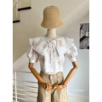 ราคา เสื้อทรงครอป คอปกใหญ่ระบายแต่งขลิบลูกไม้สวยๆผ้าคอตตอลปักดอกไม้เนื้อนูนดีไซน์แขนพองบอลลูน (42072988427)