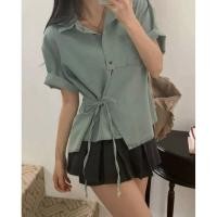 ราคา เสื้อยีนส์สไตล์เกาหลีทรงหลวมๆตัวนี้แต่งกระดุมด้านหน้าแล้วป้ายข้างผูกเอวเบาๆงานน่ารักมาก (40257556531)