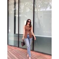 ราคา เสื้อแขนกุดทรงสูทคอกลมผ้าสวยทอละเอียดเนื้อนิ่มมากคร่ากระดุมหน้าสีทองเม็ดใหญ่สวยหรู (29378365429)