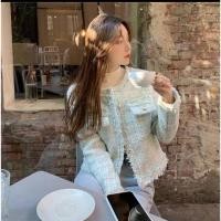 ราคา BLAZER CHANEL สีพาสเทล เสื้อคลุมสไตล์ผ้าทวิสชาแนลแต่งขอบตัวผ้าในตัวผ้า ตัดกระดุมสีทองปั้มสีทองเข้ากับตัวเสื้อ (29202517985)